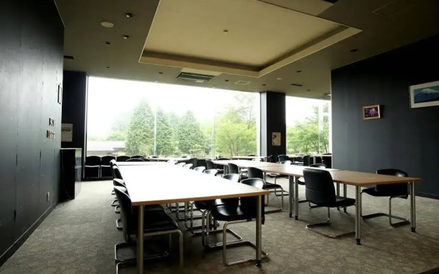 Fuji Hakone Land Schole Plaza Hotel