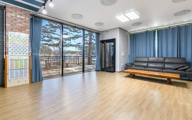 Goseong Pinetree Pension
