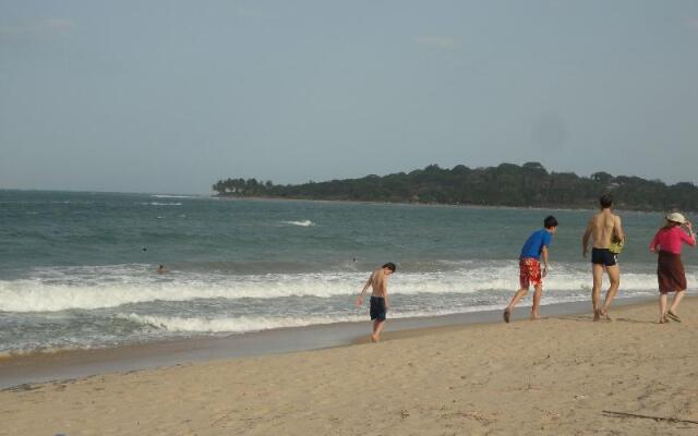 East Beach Surf Resort