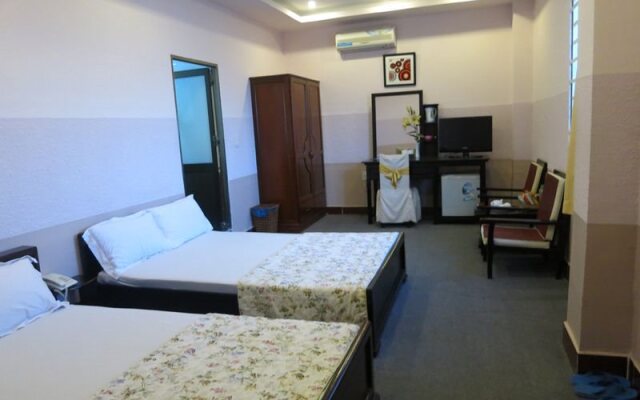 Dona Hotel