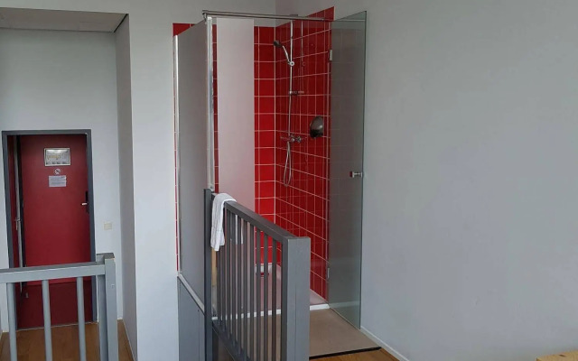WOW Hostel Amsterdam