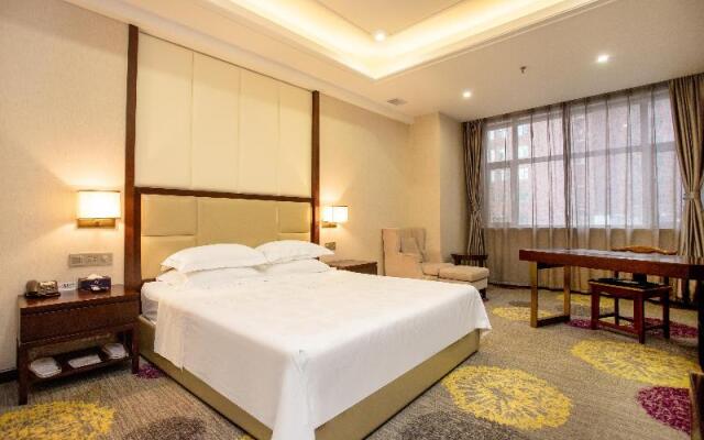 Starway Hotel (Yanji Park West Market)