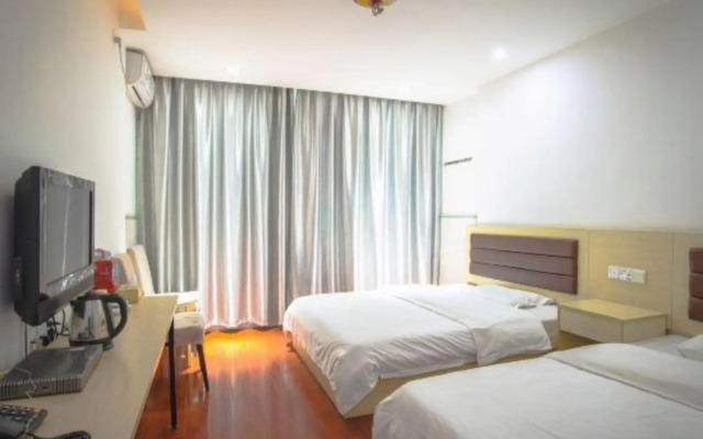 Hongqi Hostel