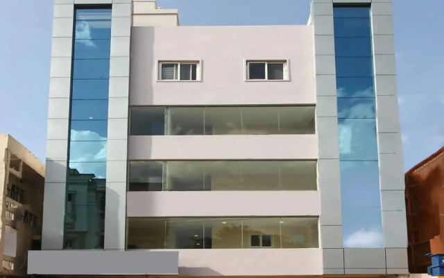 OYO 14266 Flagship Serilingampally