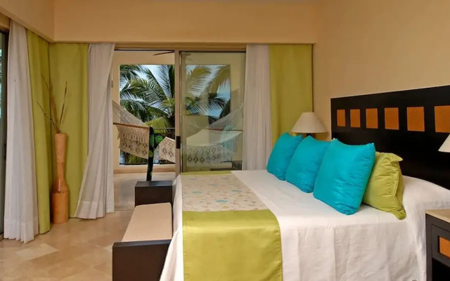 2BD Oceanview Suite Garza Blanca Puerto Vallarta