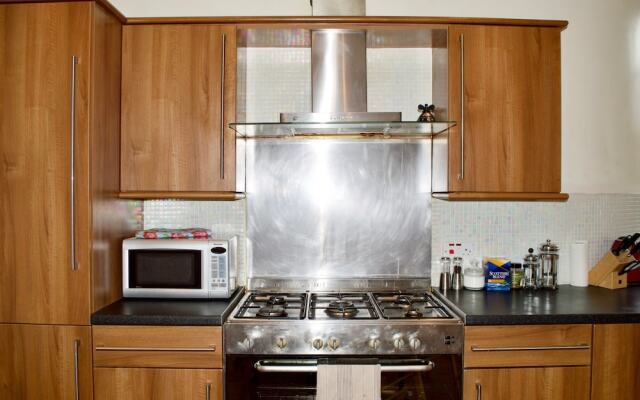 Spacious Flat in Central Stockbridge