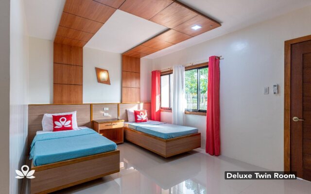 Hidden Coral Divers Club and Resort