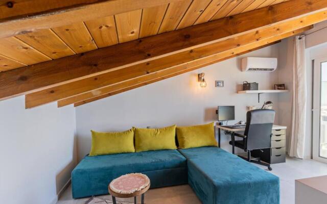 Leon Suite, seafront residence!