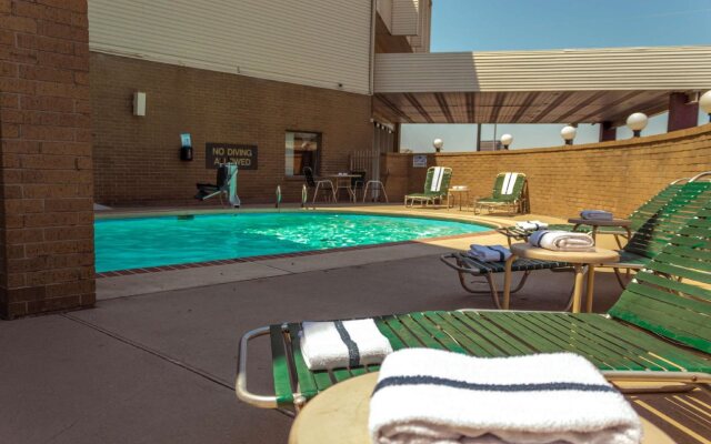 Red Roof Inn Tulsa