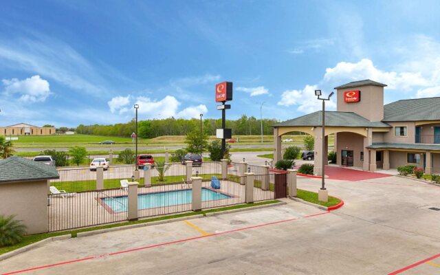 Econo Lodge Inn & Suites Port Arthur near Sabine Pass