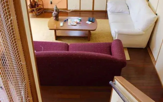 Route 6 Guest House