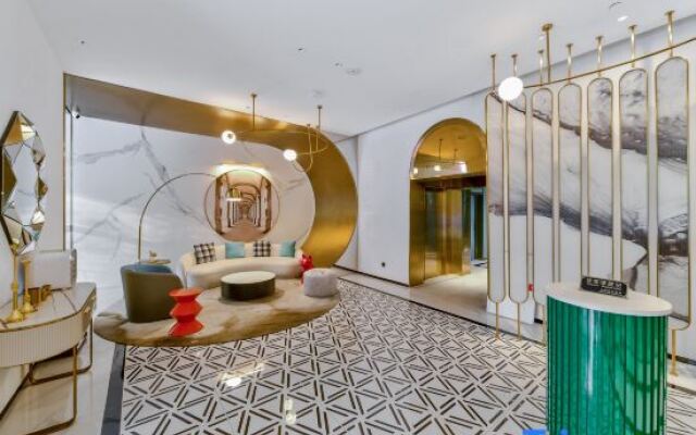 Cj Hotel