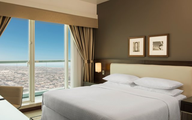 Four Points by Sheraton Sheikh Zayed Road Hotel
