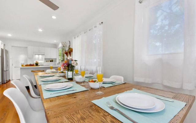 Baileys Retreat - Pet Friendly - 10 Mins Walk to Beach