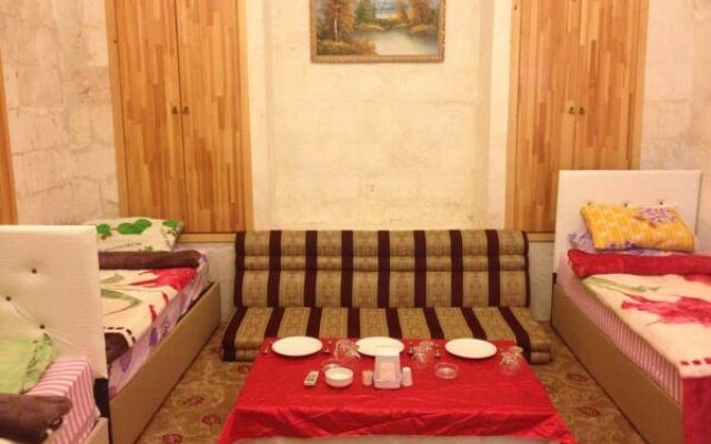 Vezirhan Konuk Evi