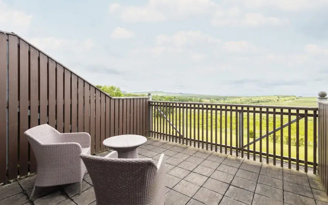 Host Stay Bowscale Suite
