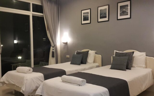 Baan Chao Mai Beach House