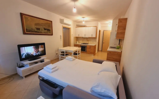 Teo's K Apartment