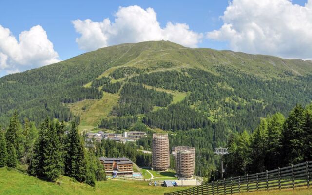 Premium Apartments edel:weiss (SML550)