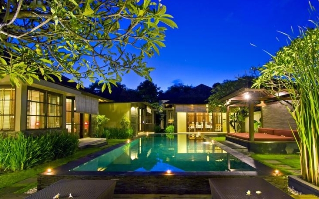 Villa Ininda & Ligaya Seminyak