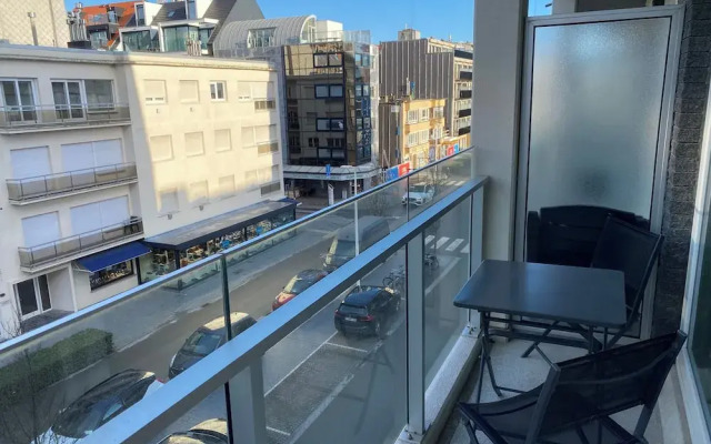 Apartment in Nieuwpoort Near Sandy Beaches