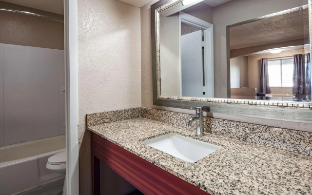 SureStay Hotel by Best Western Olathe