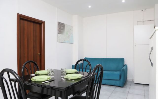 Napoli Centrale Budget Apartment
