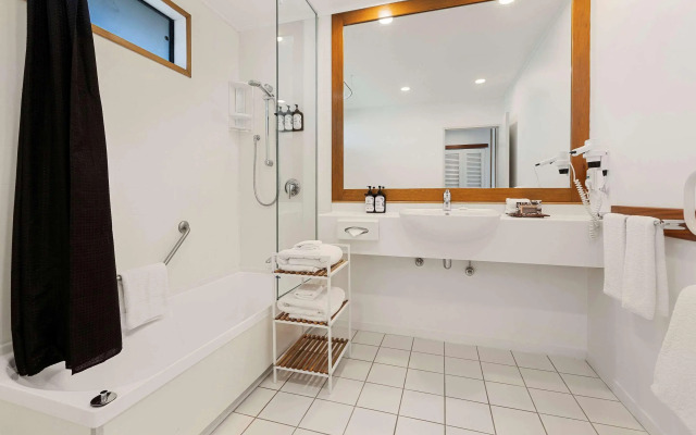 Quality Hotel Lincoln Green