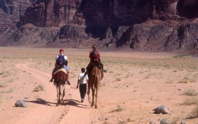 Sand Dunes Camp