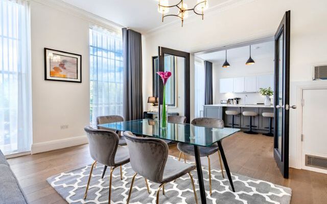 Lincolns Inn Apartments, London