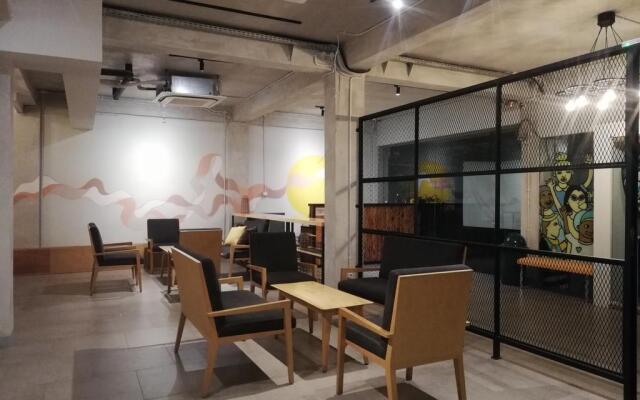 Pinxs Hostel Gunung Sahari