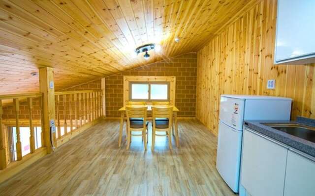 Goseong Sanmaru Pension