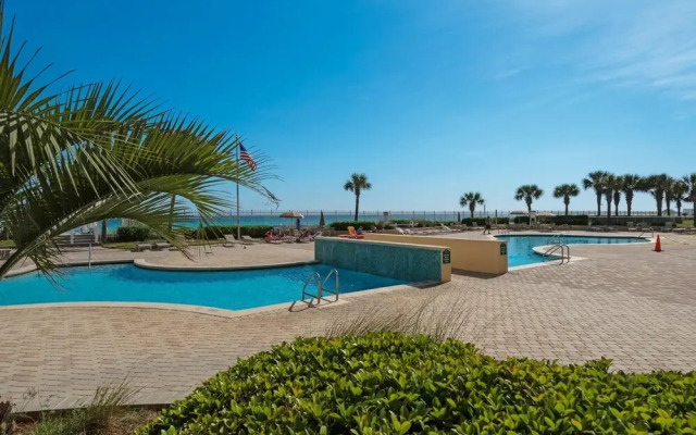 Silver Beach Towers - Penthouse106e