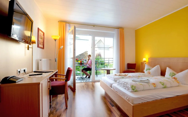 Winzerhotel - Restaurant zum Moselstrand