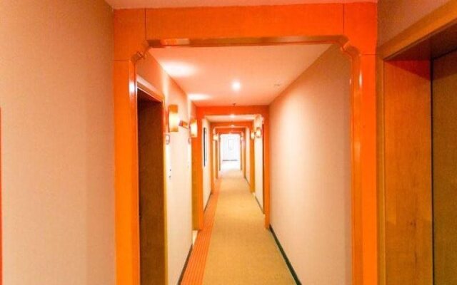 7 Days Premium Hotel