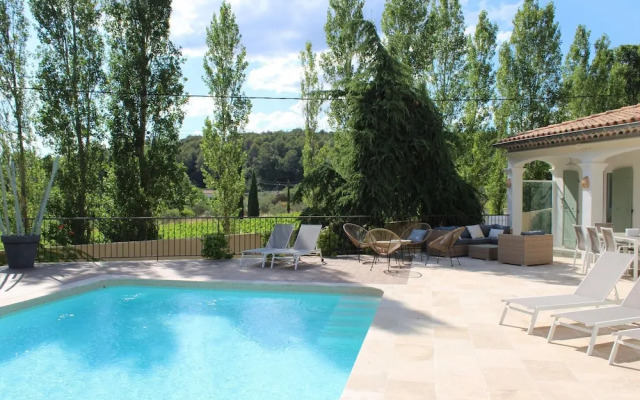 Luxe Villa With Pool in Lorgues