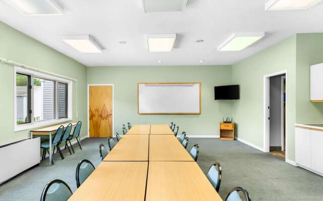 Rodeway Inn Gorham Riverside