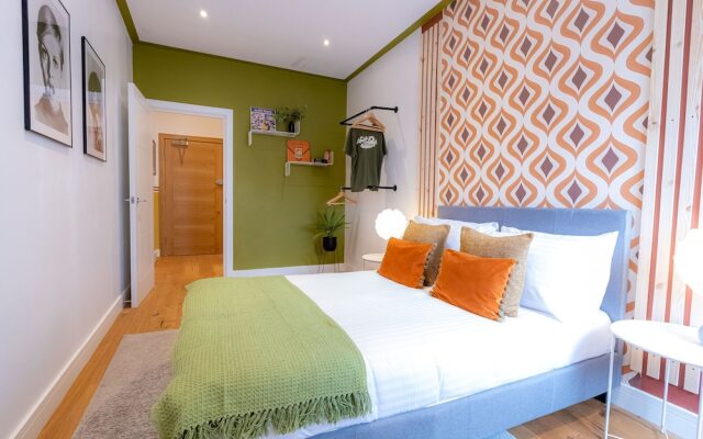 Burnham Beeches One-bedroom Apartment by Belvilla