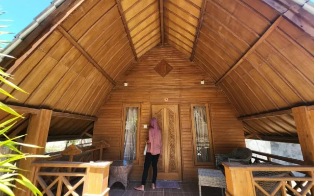 Oyo 1133 Gusung Indah Bungalow & Restaurant