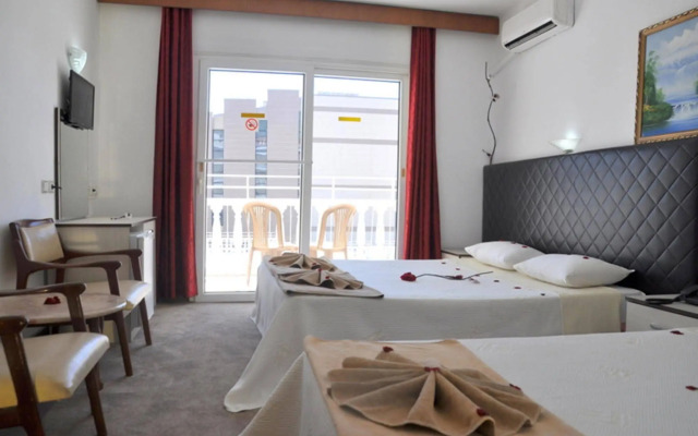 Mustis Royal Plaza Hotel
