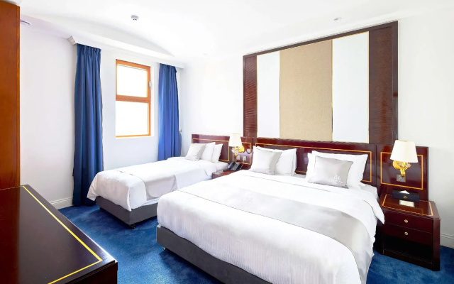 GoldOne Hotel & Suites