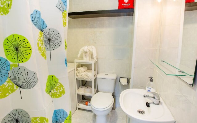 Pleasant Apartment in Torremolinos With Swimming Pool