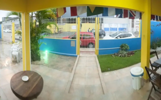 Bonabrigo Hostel and Suites
