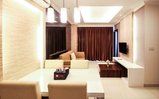 Denpasar Residence Apartment With Direct Access To Mall Kuningan City