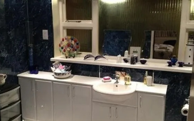 Kimberly House Bed & Breakfast