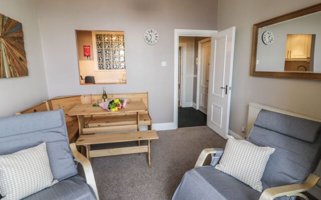 Seaview Apartment