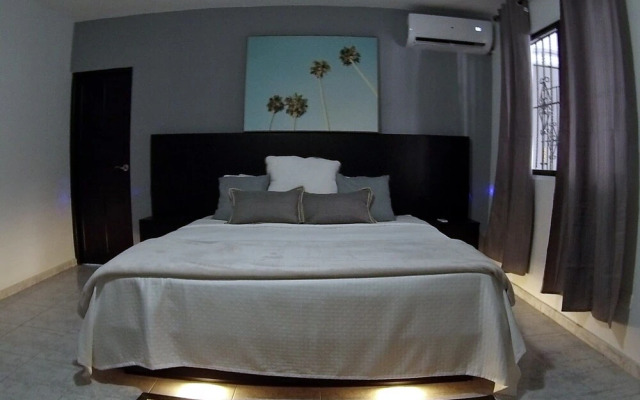 Carambola Surf House