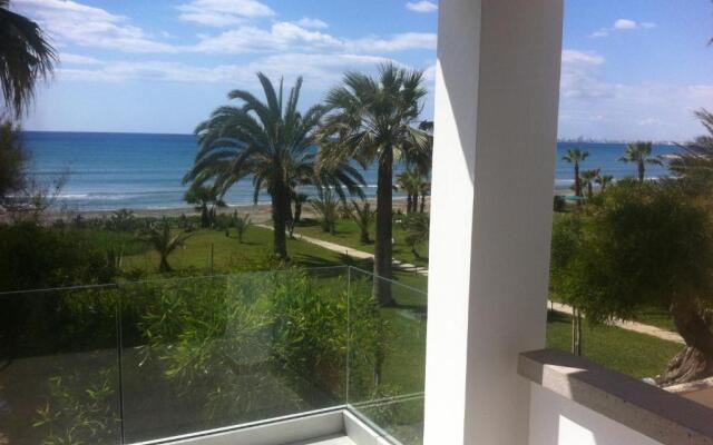 Sandy Beach Apartment 13