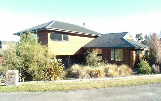 27 Denby Place