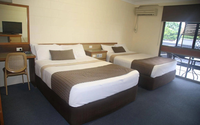 Cannonvale Reef Gateway Hotel